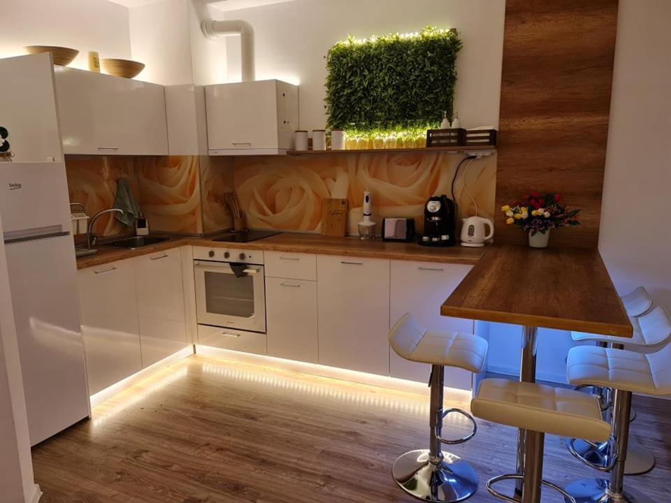 Little Treasure By The Sea Apartment Pomorie Ngoại thất bức ảnh